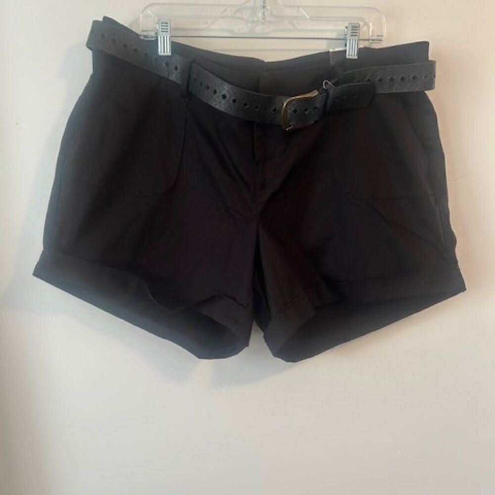 Torrid Black swear by the fit cuffed belted shorts, size 20